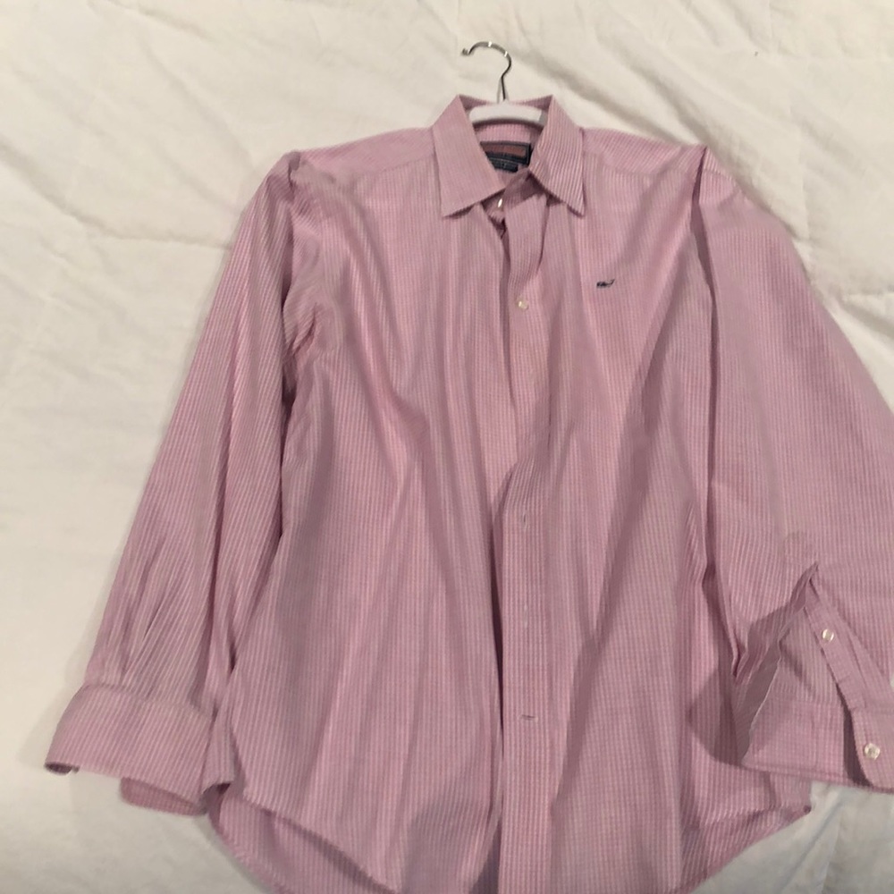 Vineyard Vines Men’s dress shirt.